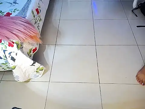 Emily Jedet online show from 02/10/26, 01:26