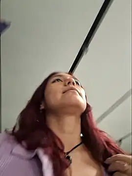 Eveeelyn25 online show from 02/18/26, 12:30