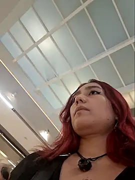 Eveeelyn25 online show from 12/04/25, 11:37