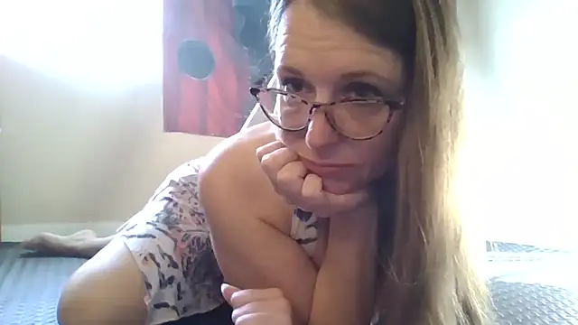 Snapshot of PinellasPlay chatting on 11/22/25, 02:49 PinellasPlay online show from 11/22/25, 02:49