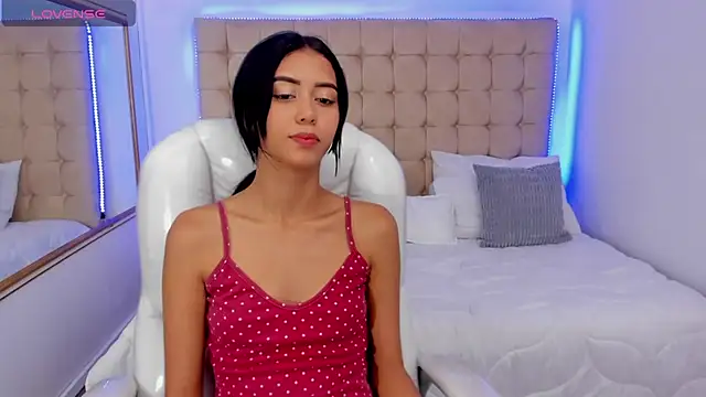 Gemma19  online show from 11/27/25, 12:22