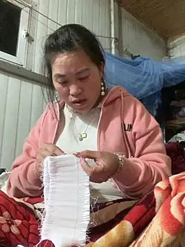 hotel222 online show from 11/28/25, 01:44