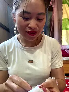 hotel222 online show from 11/25/25, 04:13