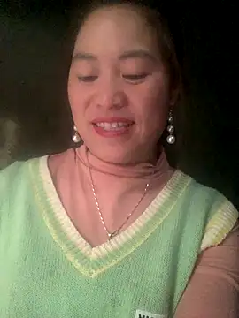 hotel222 online show from 11/23/25, 04:00