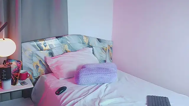 EmmaDembers online show from 11/29/25, 06:52