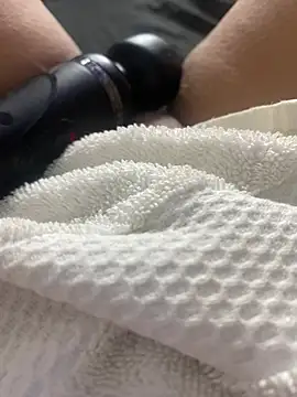 Snapshot of emiirosse chatting on 02/05/26, 07:26 emiirosse online show from 02/05/26, 07:26