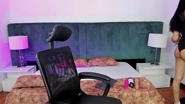 CleoColliva  online show from 02/11/26, 04:34