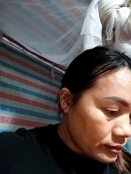 Snapshot of nezo-7 chatting on 11/23/25, 02:27 nezo-7 online show from 11/23/25, 02:27