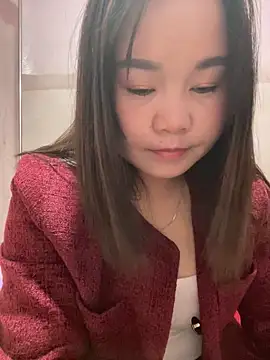 Snapshot of One-two22 chatting on 02/17/26, 11:02 One-two22 online show from 02/17/26, 11:02