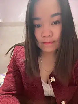 Snapshot of One-two22 chatting on 02/18/26, 11:45 One-two22 online show from 02/18/26, 11:45