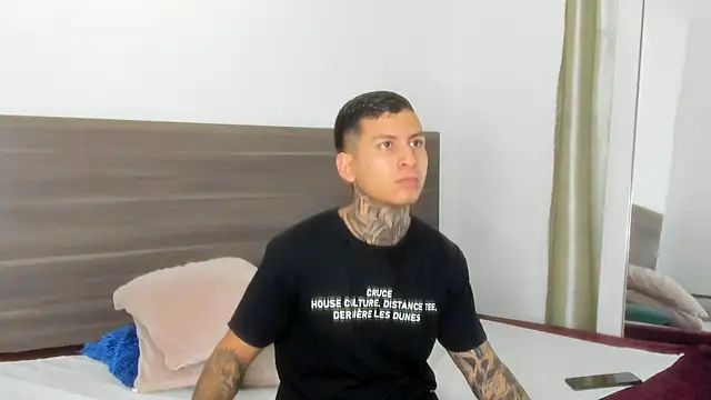 Andrew sanders68 online show from 11/30/25, 03:29