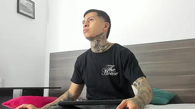 Andrew sanders68 online show from 11/29/25, 03:06