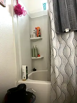 Snapshot of MTheRealrDLlongCrippler chatting on 11/23/25, 03:44 MTheRealrDLlongCrippler online show from 11/23/25, 03:44