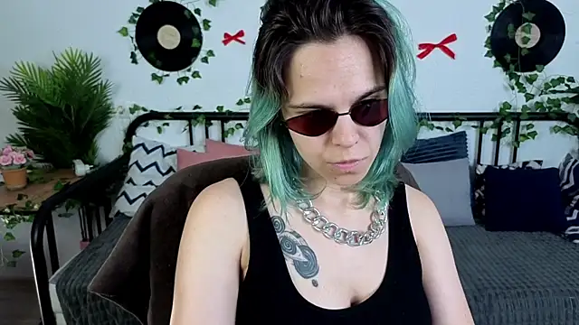 Snapshot of LiraBelle chatting on 07/20/26, 03:25 LiraBelle online show from 07/20/26, 03:25