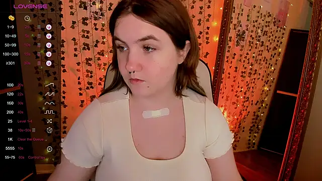 lovelyy julia online show from 03/21/26, 05:08