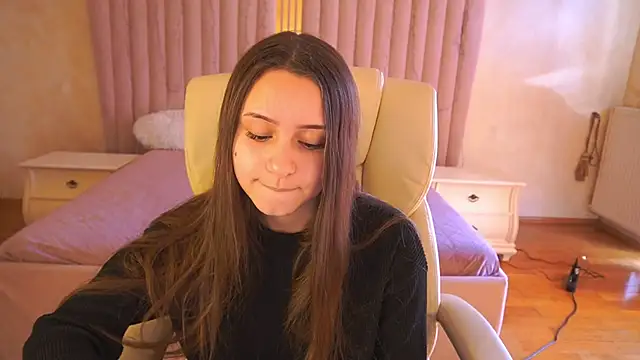 TinyNatalie online show from 03/05/26, 07:49