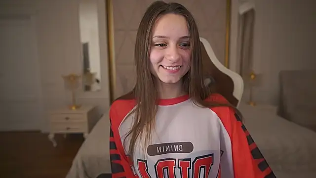 TinyNatalie online show from 02/18/26, 11:45