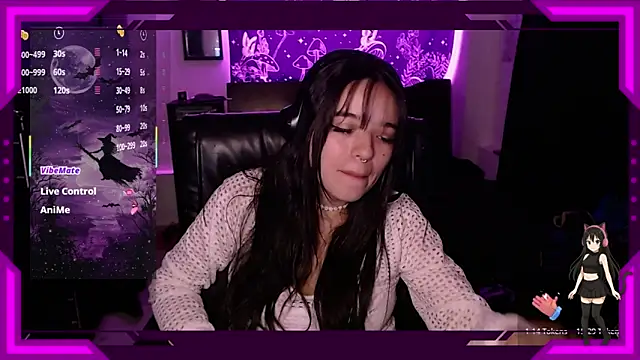 Snapshot of bella_montenegro01 chatting on 12/15/25, 11:42 bella montenegro01 online show from 12/15/25, 11:42