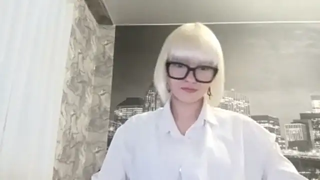 ElenoreVogtman online show from 11/27/25, 06:25