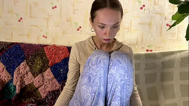 PaulaTisch online show from 12/15/25, 04:13