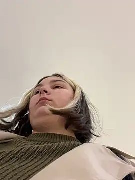 KateBurlesk online show from 11/28/25, 09:09