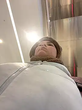 KateBurlesk online show from 01/14/26, 09:13