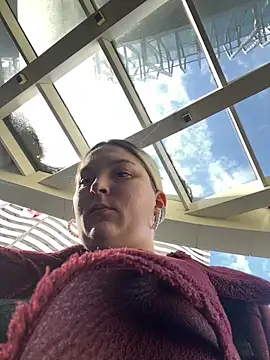 Snapshot of KateBurlesk chatting on 02/07/26, 08:11 KateBurlesk online show from 02/07/26, 08:11