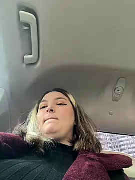 Snapshot of KateBurlesk chatting on 03/01/26, 08:03 KateBurlesk online show from 03/01/26, 08:03