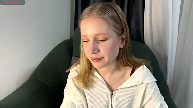 Alice meow15 online show from 12/15/25, 08:25