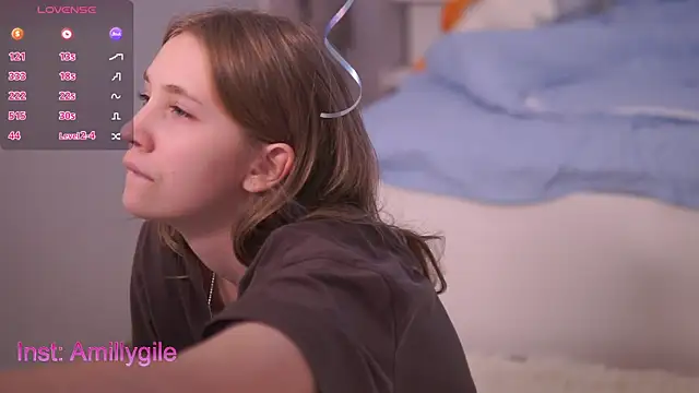 AmillyGile online show from 01/16/26, 08:18