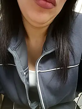 Snapshot of civciv77cc chatting on 02/18/26, 09:39 civciv77cc online show from 02/18/26, 09:39