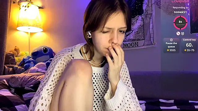 Snapshot of FairyLuna chatting on 11/28/25, 11:05 FairyLuna online show from 11/28/25, 11:05