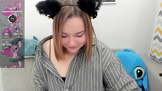 Snapshot of Lilovila chatting on 02/09/26, 02:37 Lilovila online show from 02/09/26, 02:37