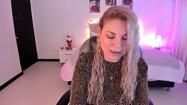 Violeta Hotter online show from 11/26/25, 11:10