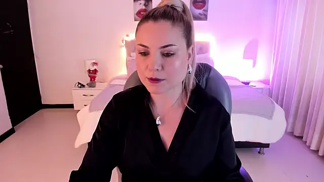 Violeta Hotter online show from 12/04/25, 11:09