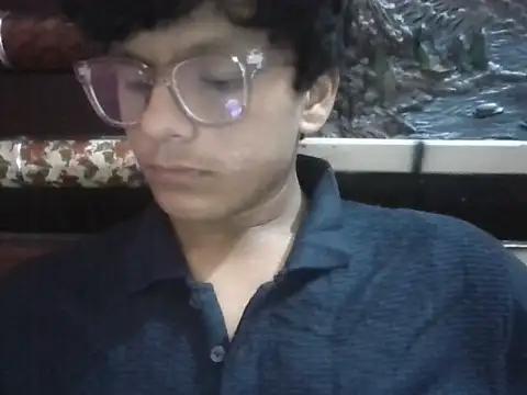 maskedman699 online show from 11/28/25, 05:51