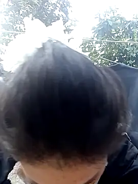 Snapshot of lynae-0 chatting on 11/25/25, 09:09 lynae-0 online show from 11/25/25, 09:09