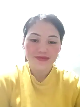 Snapshot of lynae-0 chatting on 12/01/25, 05:30 lynae-0 online show from 12/01/25, 05:30