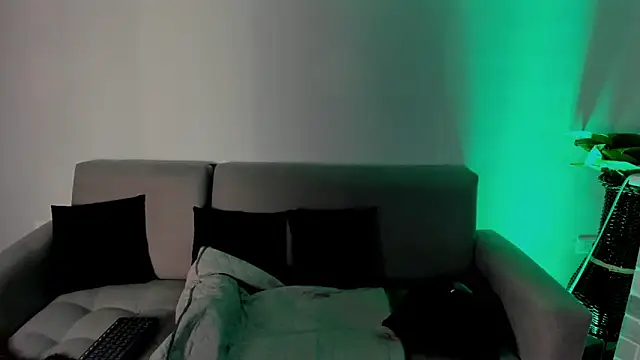 DAKOTA SAKURA online show from 01/08/26, 12:11