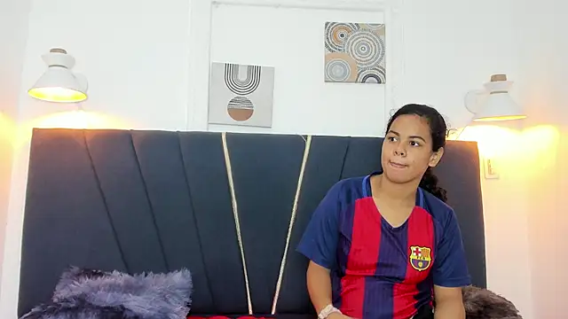 Snapshot of naomi_x0 chatting on 02/17/26, 01:08 naomi x0 online show from 02/17/26, 01:08