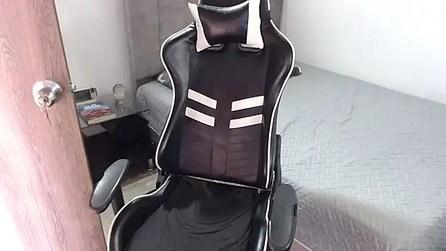 miller cuper online show from 11/24/25, 07:03