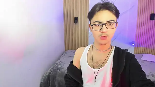 Im Dayros online show from 12/18/25, 03:55