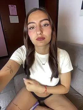 ZoeJohnson Pink online show from 02/07/26, 08:28