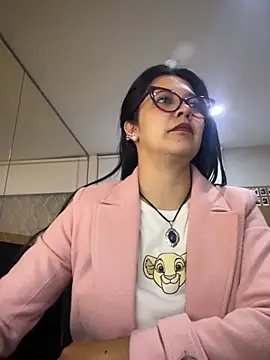 TAMARALEWISMD online show from 12/05/25, 03:27