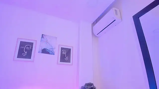 alejandrarojas  online show from 04/06/26, 12:28