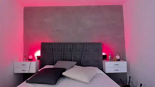 alejandrarojas  online show from 12/20/25, 12:19