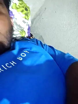 desi alpha boy online show from 01/10/26, 03:40