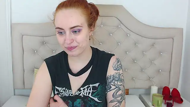 Snapshot of RubyBigBoobs chatting on 11/28/25, 04:51 RubyBigBoobs online show from 11/28/25, 04:51