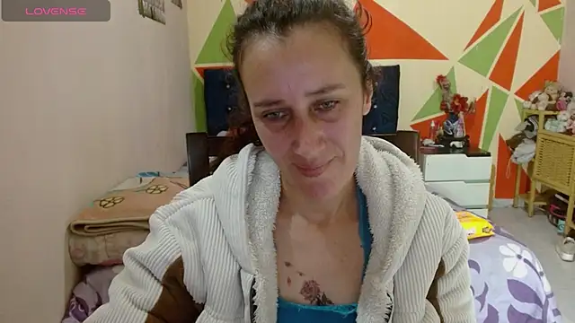 CASSANDRA BROWN online show from 12/16/25, 07:29