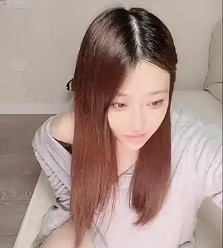 clara-cc online show from 05/17/26, 04:29